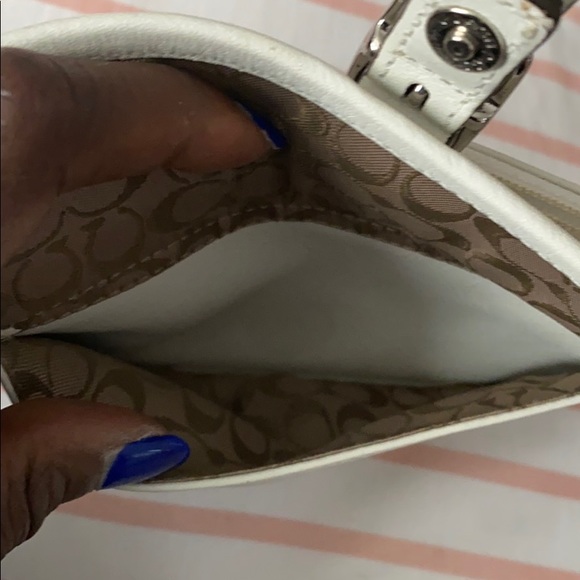 **SOLD**Coach white wristlet - Picture 4 of 4